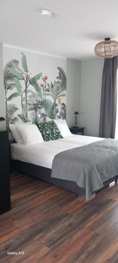 Anna'S Zusje Boetiekhotel Harlingen Bagian luar foto